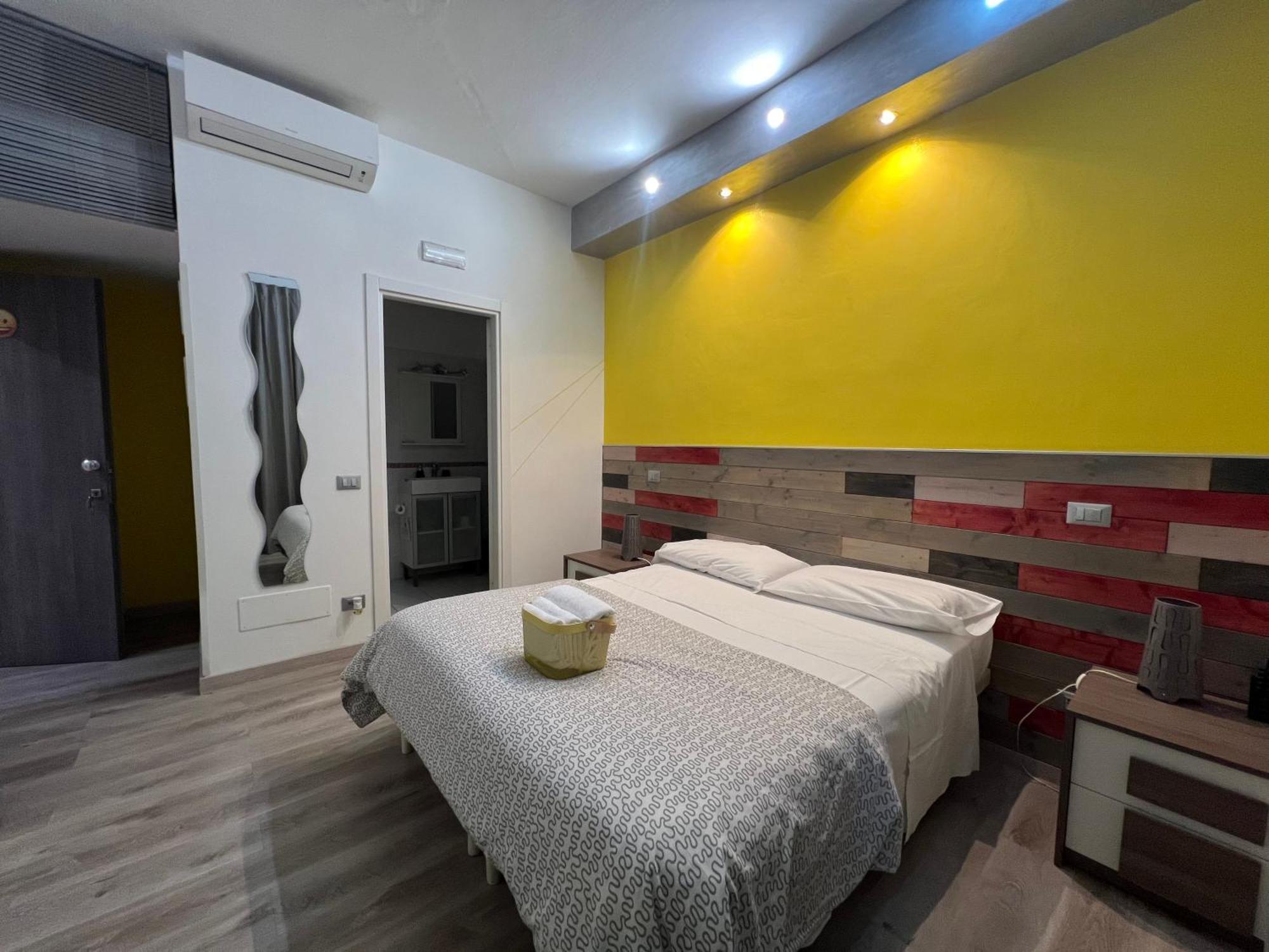 Whatshouse Affittacamere 3*